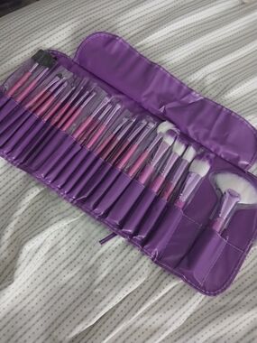 Purple Makeup Brush Set with Roll-Up Case